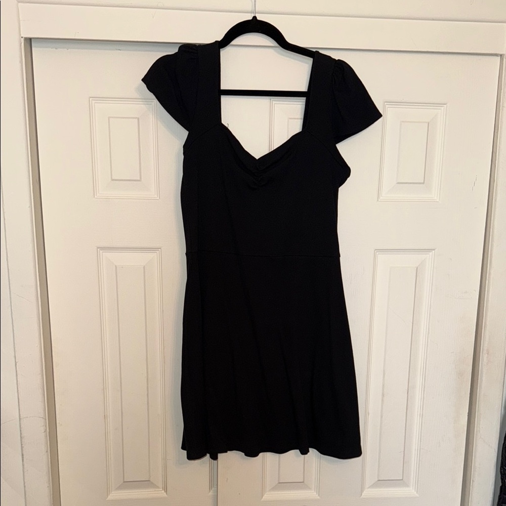 Black Flutter Sleeve Sweetheart Mini Sundress